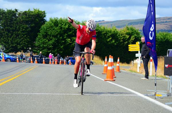 Kate McIIroy continued her run of success in Dunedin making it three winning years in a row as the Calder Stewart Cycling Series kicked off in today with the Midway Motors Dunedin Classic 