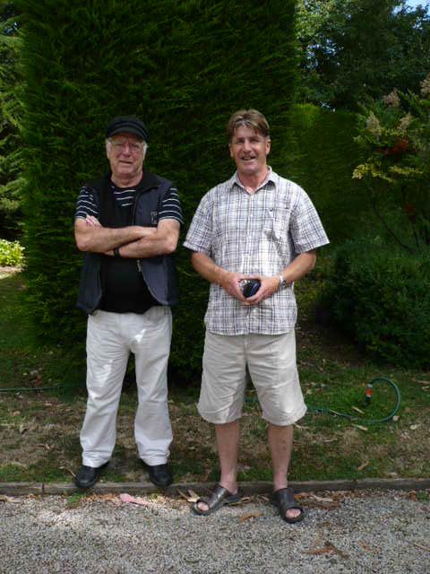 Alan Pearson (RIP) and I, catch-up at Ohoka January 2012.