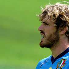 Mirco Bergamasco will continue to take kicking duties for Italy at RWC 2011