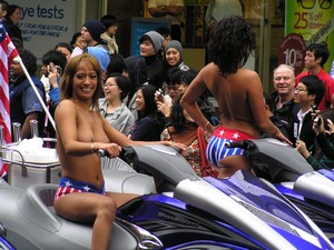 Boobs on Bikes 2009