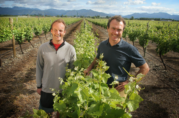 Saint Clair's winemakers Hamish Clark (L) and Matt Thomson (R)