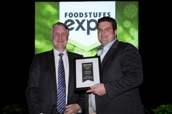 Steve Anderson (Foodstuffs) & Andre Gargiulo (Coca Cola Amatil) with the Grand Award.