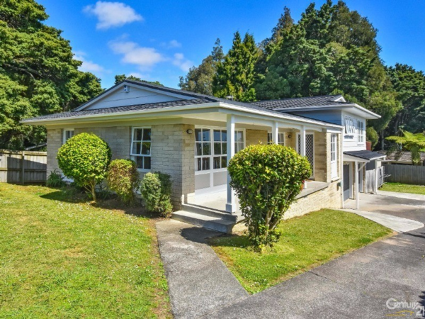 Summer is the perfect time to spruce up your home ready for sale, says the award-winning team at Century 21 Gold Real Estate in Manurewa.