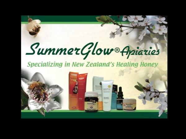 Waikato-based Manuka Honey producers, Summer Glow were proud sponsors at the Raglan Christmas in the Park 2015.