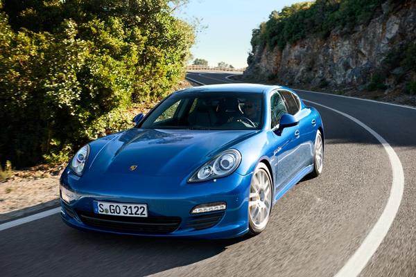 Porsche Panamera S Hybrid, This new model will be available in New Zealand from late August 2011.