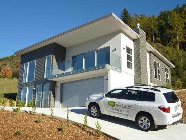 Rilean's evolution show home incorporates eco building with stunning design.