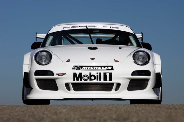 911 GT3 R, succeeding the 911 GT3 Cup S