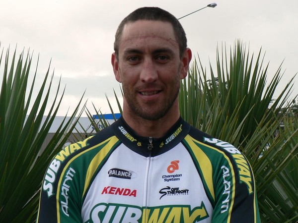 Ian Smallman, from The Subway &#8211; Avanti Pro Cycling team, won New Zealand's longest one day cycle race, the 204 kilometre Gwaloop Challenge, in Gisborne on Saturday. 