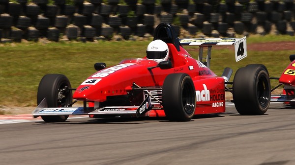 The MCH Formula Suzuki back in action this weekend at Manfeild Autocourse.